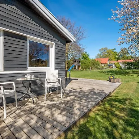 Niels - 1-3km From The Sea By Interhome